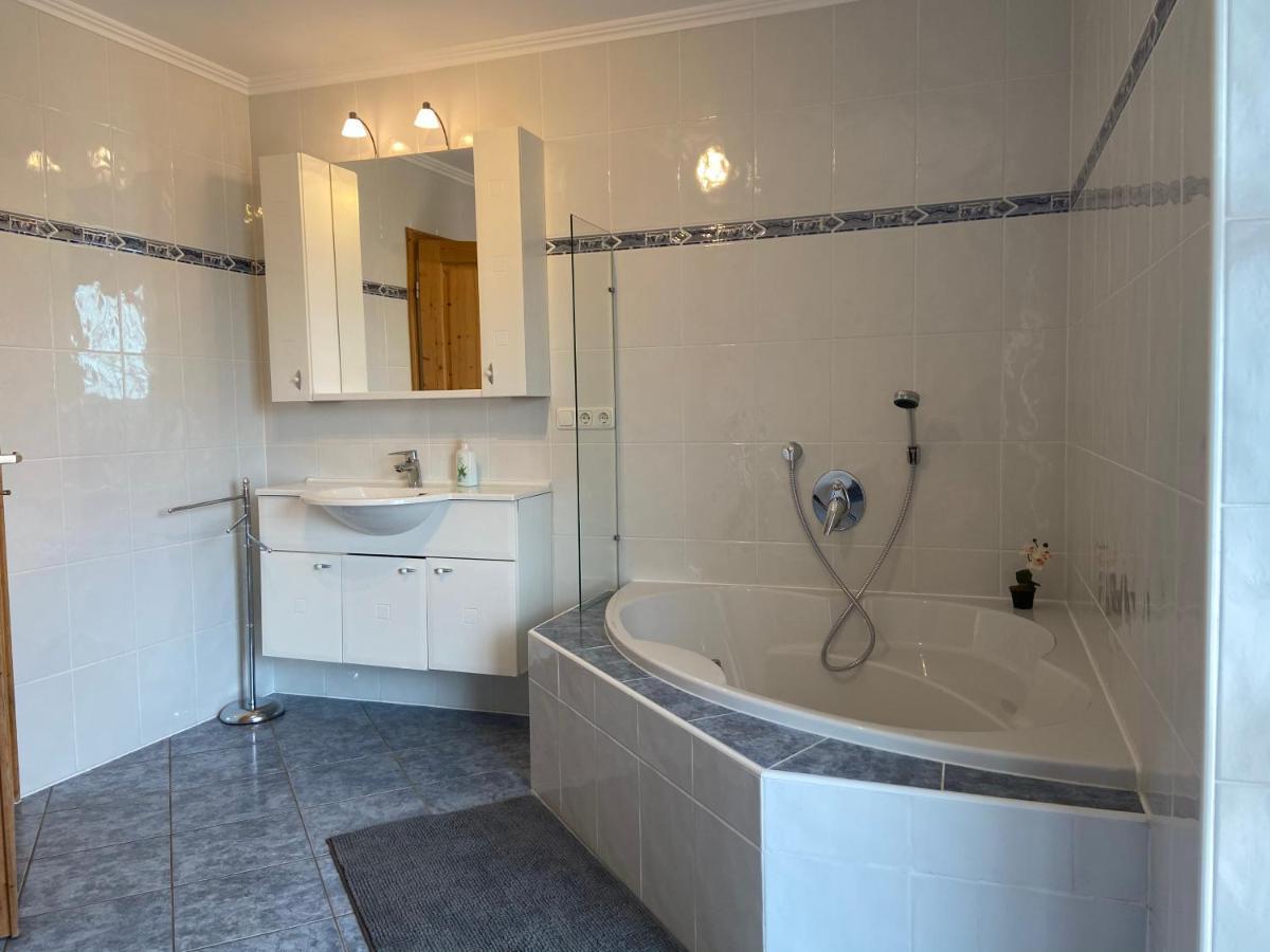 Ferienwohnung Mit Bergblick Унтерамергау Екстериор снимка