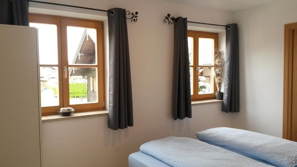 Ferienwohnung Mit Bergblick Унтерамергау Екстериор снимка